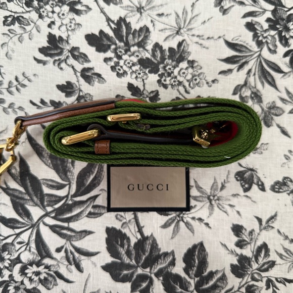 Ultra-rare limited-edition Gucci Ostrich Skin Bamboo Tote - Picture 12 of 17